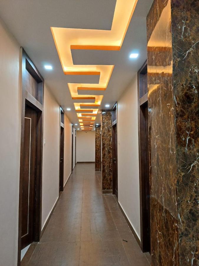Hotel Cross Road By Wb Inn أوناو المظهر الخارجي الصورة