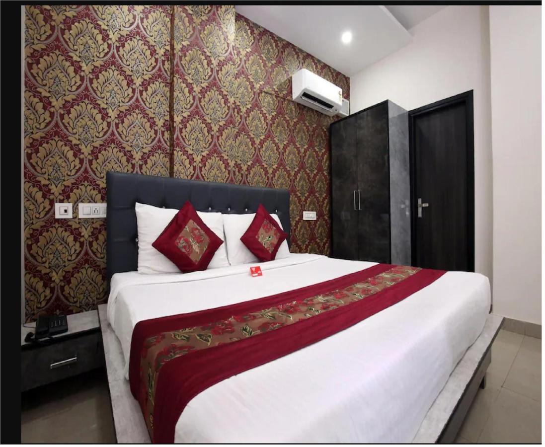Hotel Cross Road By Wb Inn أوناو المظهر الخارجي الصورة